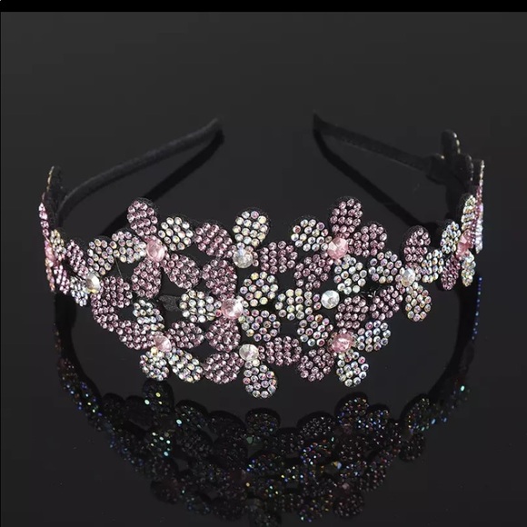 ❤️HANDMADE PINK AND CREAMS CRYSTAL AND RHINESTONE HAIR BAND❤️$15 EACH OR 2/$25❤️ - Picture 1 of 5